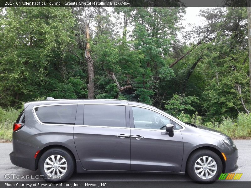 Granite Crystal Metallic / Black/Alloy 2017 Chrysler Pacifica Touring