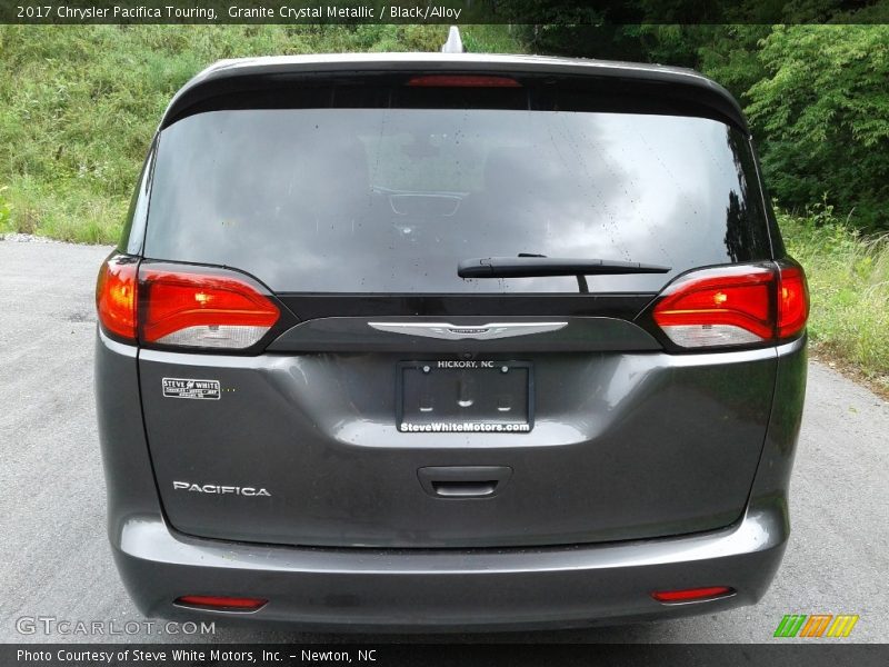 Granite Crystal Metallic / Black/Alloy 2017 Chrysler Pacifica Touring