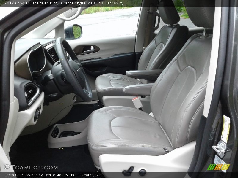 Granite Crystal Metallic / Black/Alloy 2017 Chrysler Pacifica Touring