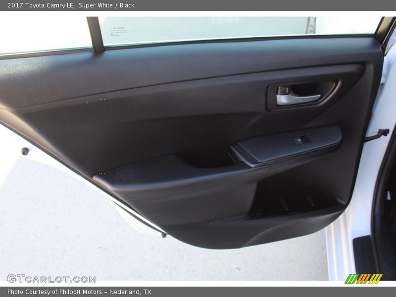 Super White / Black 2017 Toyota Camry LE