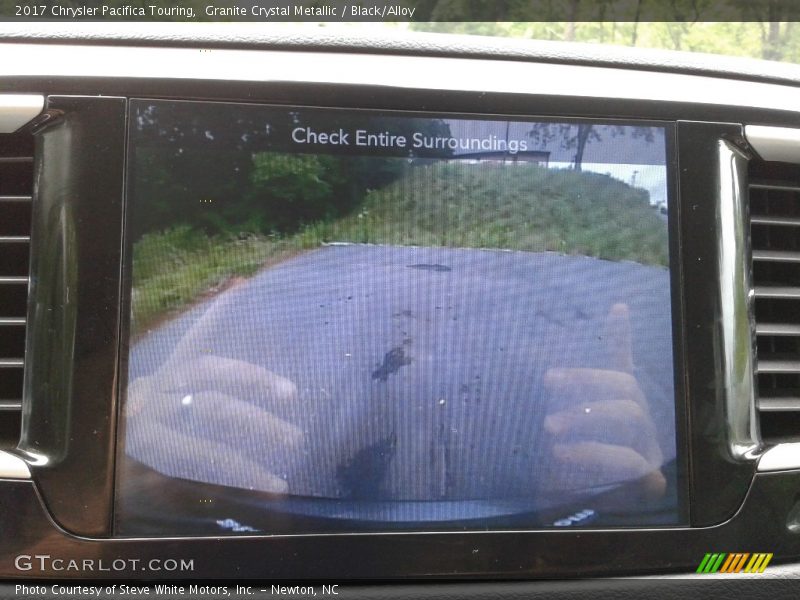 Granite Crystal Metallic / Black/Alloy 2017 Chrysler Pacifica Touring