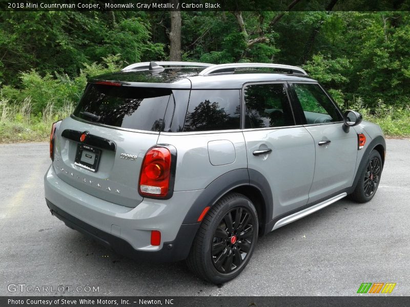 Moonwalk Gray Metallic / Carbon Black 2018 Mini Countryman Cooper