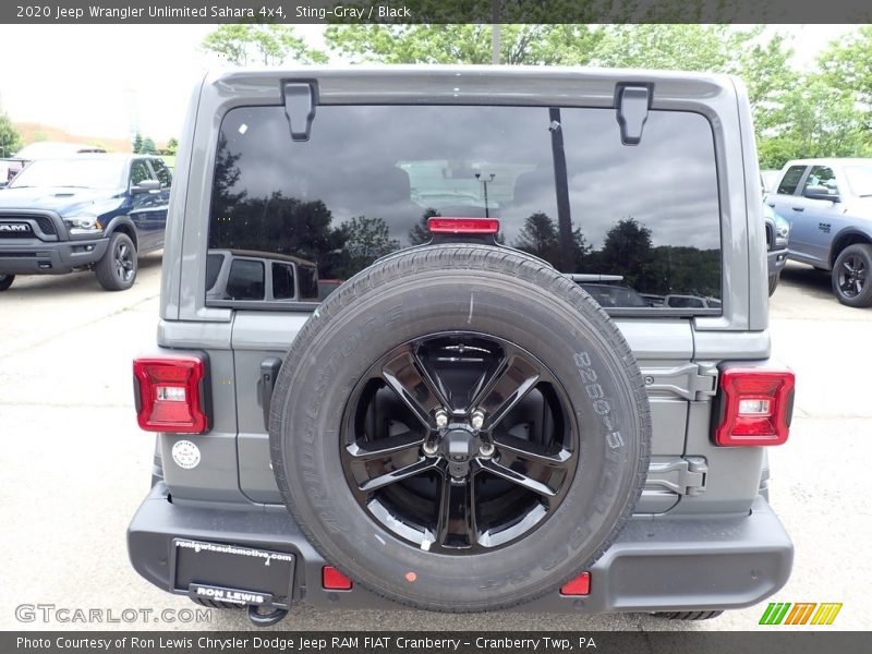 Sting-Gray / Black 2020 Jeep Wrangler Unlimited Sahara 4x4