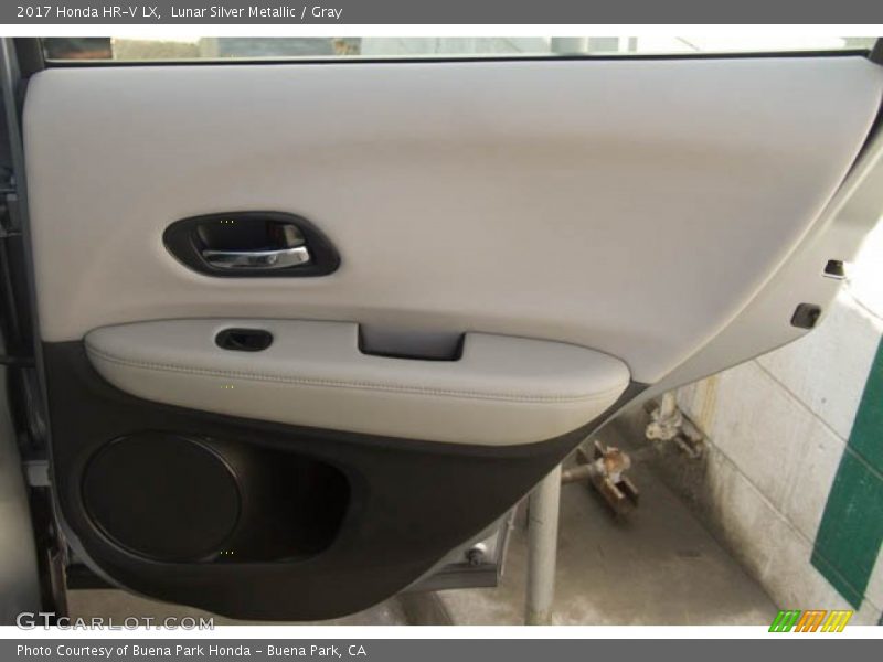 Lunar Silver Metallic / Gray 2017 Honda HR-V LX