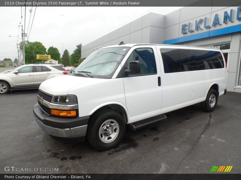 Summit White / Medium Pewter 2019 Chevrolet Express 3500 Passenger LT