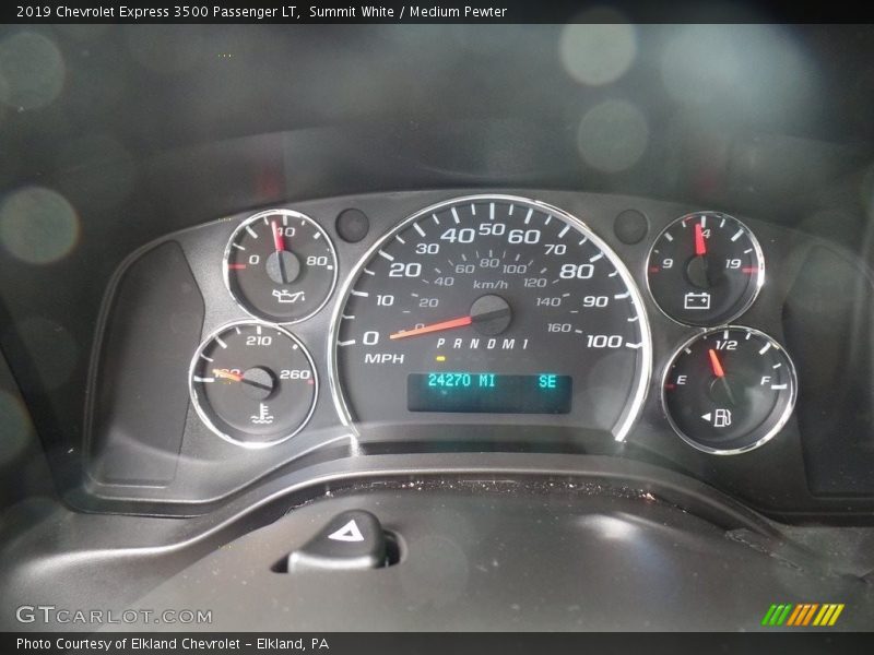 Summit White / Medium Pewter 2019 Chevrolet Express 3500 Passenger LT