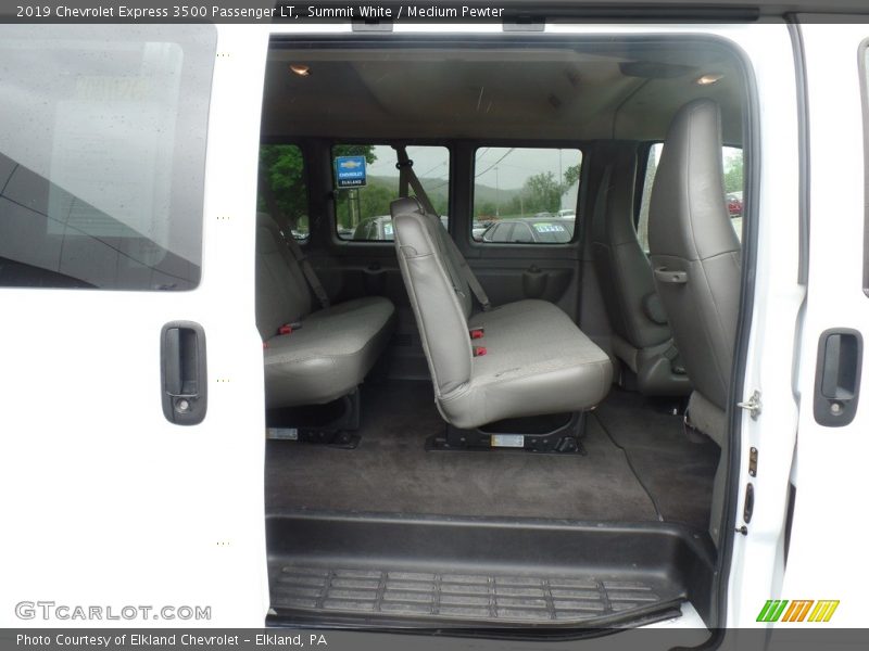 Summit White / Medium Pewter 2019 Chevrolet Express 3500 Passenger LT