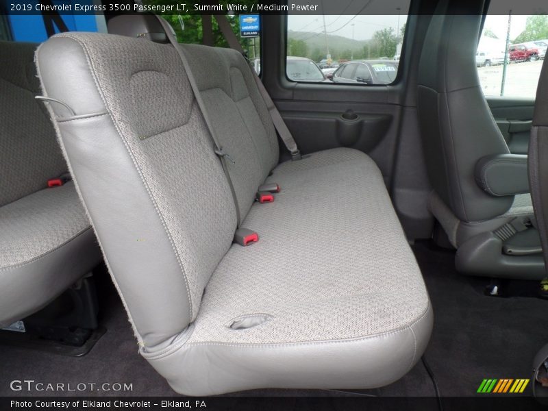 Summit White / Medium Pewter 2019 Chevrolet Express 3500 Passenger LT
