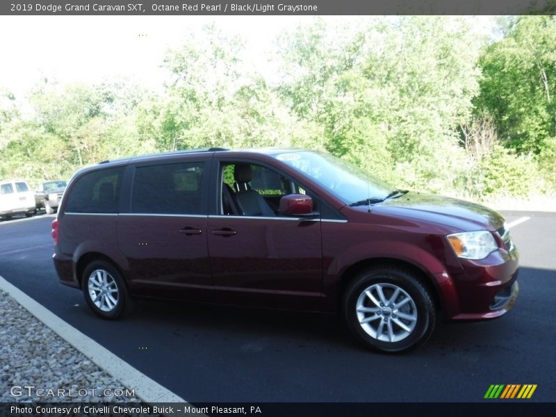 Octane Red Pearl / Black/Light Graystone 2019 Dodge Grand Caravan SXT