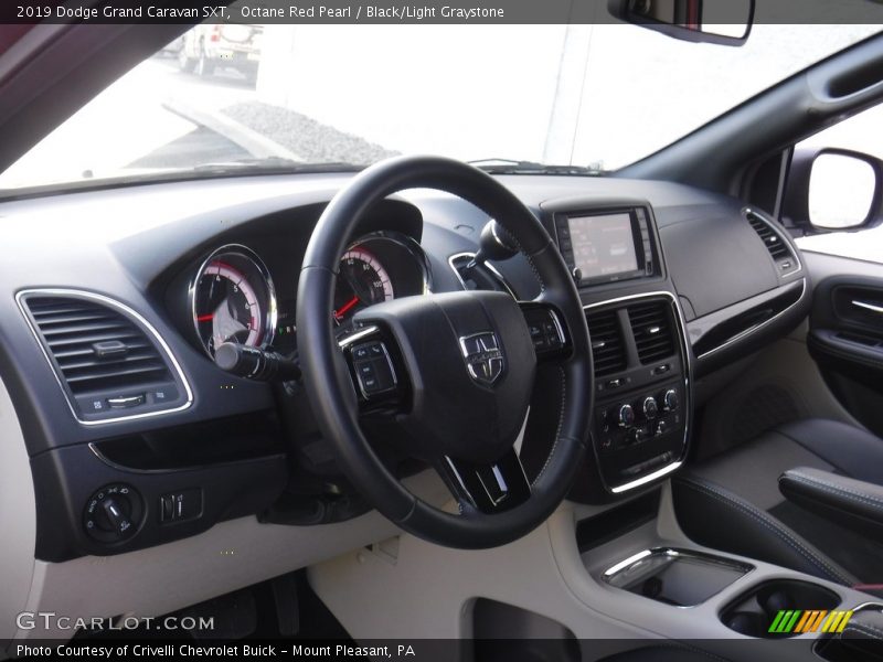 Octane Red Pearl / Black/Light Graystone 2019 Dodge Grand Caravan SXT