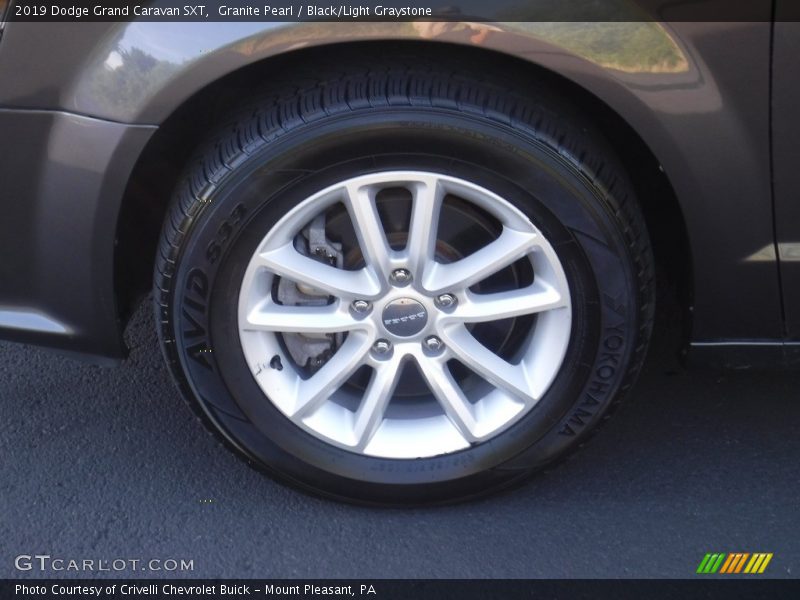 Granite Pearl / Black/Light Graystone 2019 Dodge Grand Caravan SXT
