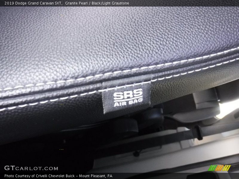 Granite Pearl / Black/Light Graystone 2019 Dodge Grand Caravan SXT