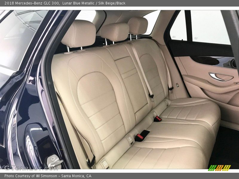Lunar Blue Metallic / Silk Beige/Black 2018 Mercedes-Benz GLC 300