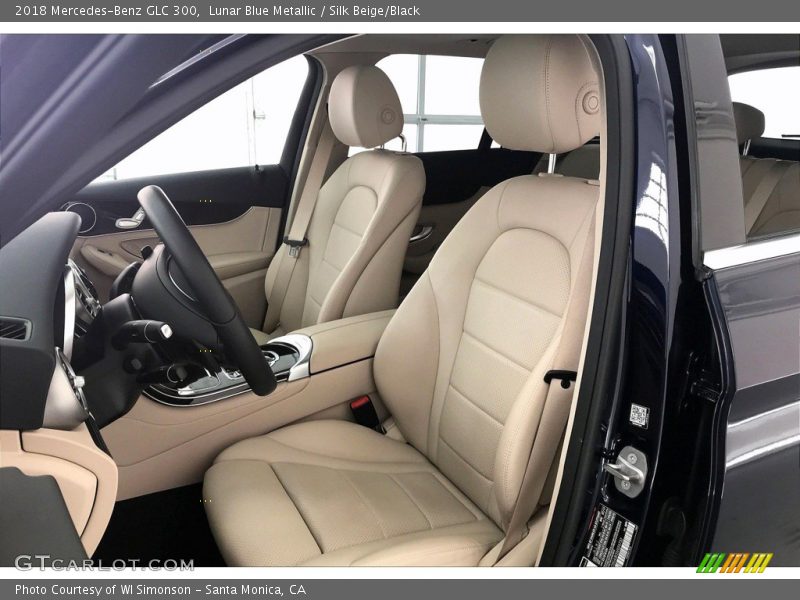 Lunar Blue Metallic / Silk Beige/Black 2018 Mercedes-Benz GLC 300