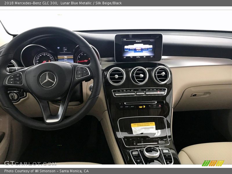 Lunar Blue Metallic / Silk Beige/Black 2018 Mercedes-Benz GLC 300