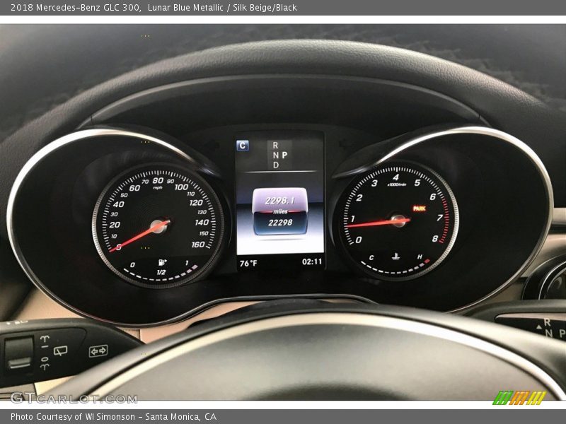 Lunar Blue Metallic / Silk Beige/Black 2018 Mercedes-Benz GLC 300