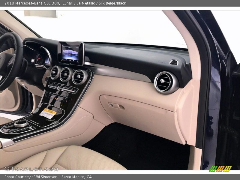 Lunar Blue Metallic / Silk Beige/Black 2018 Mercedes-Benz GLC 300