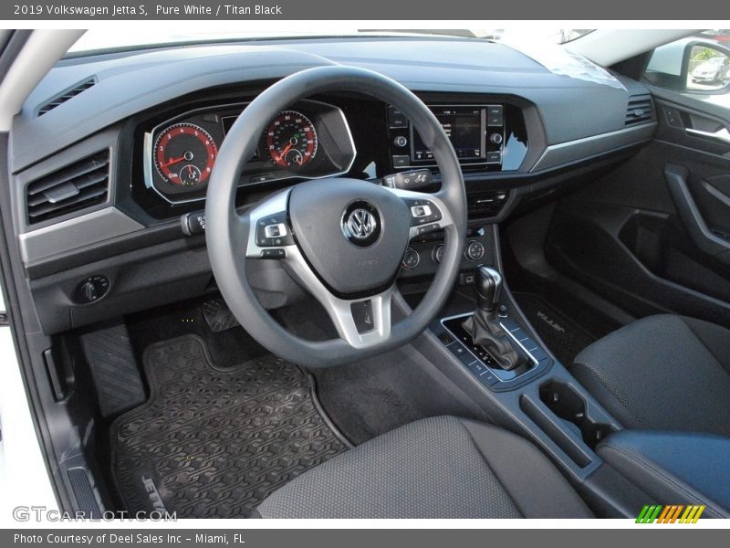 Pure White / Titan Black 2019 Volkswagen Jetta S