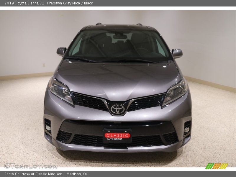 Predawn Gray Mica / Black 2019 Toyota Sienna SE