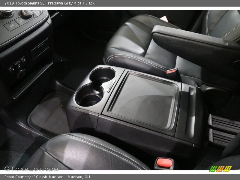 Predawn Gray Mica / Black 2019 Toyota Sienna SE