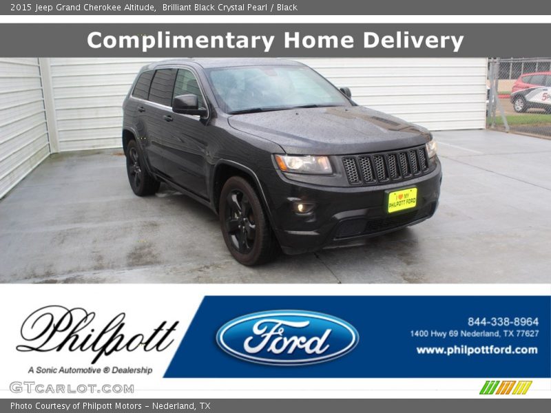 Brilliant Black Crystal Pearl / Black 2015 Jeep Grand Cherokee Altitude