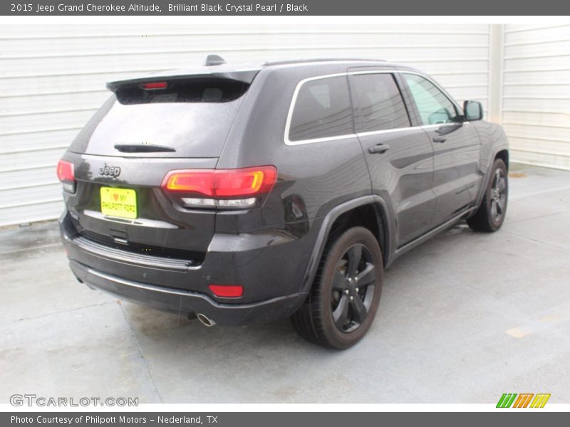 Brilliant Black Crystal Pearl / Black 2015 Jeep Grand Cherokee Altitude