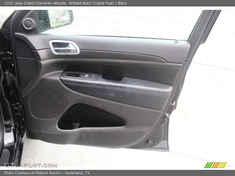 Brilliant Black Crystal Pearl / Black 2015 Jeep Grand Cherokee Altitude