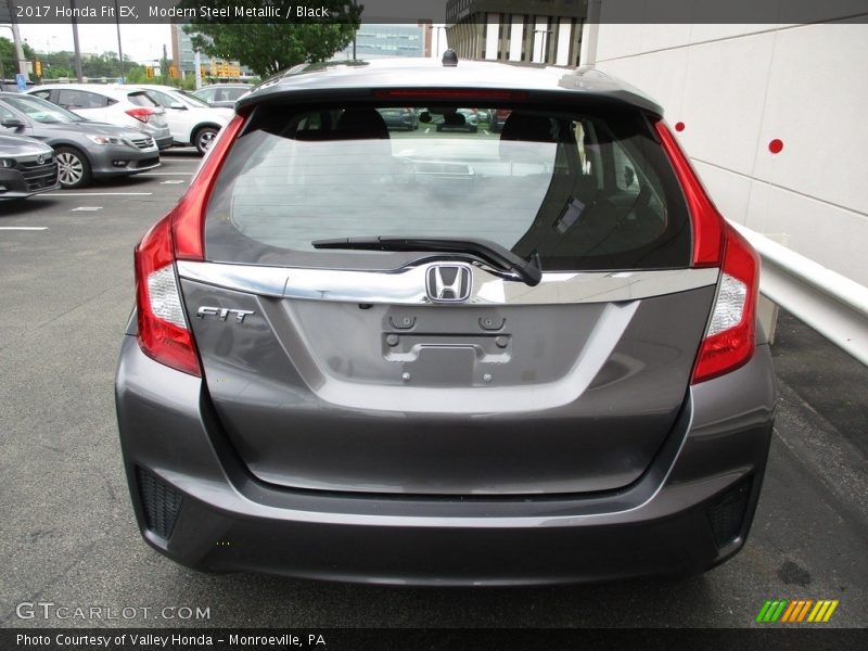 Modern Steel Metallic / Black 2017 Honda Fit EX