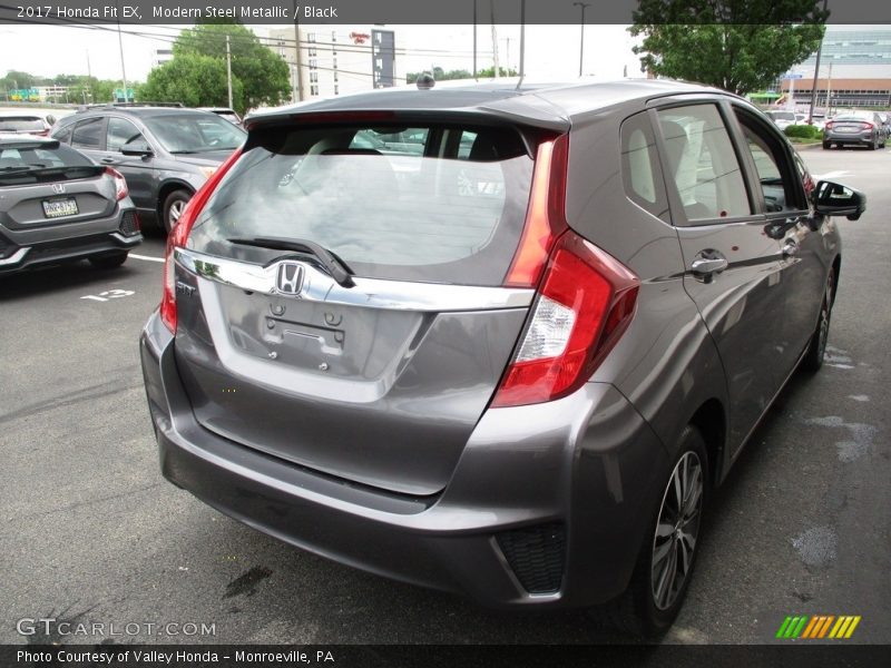 Modern Steel Metallic / Black 2017 Honda Fit EX