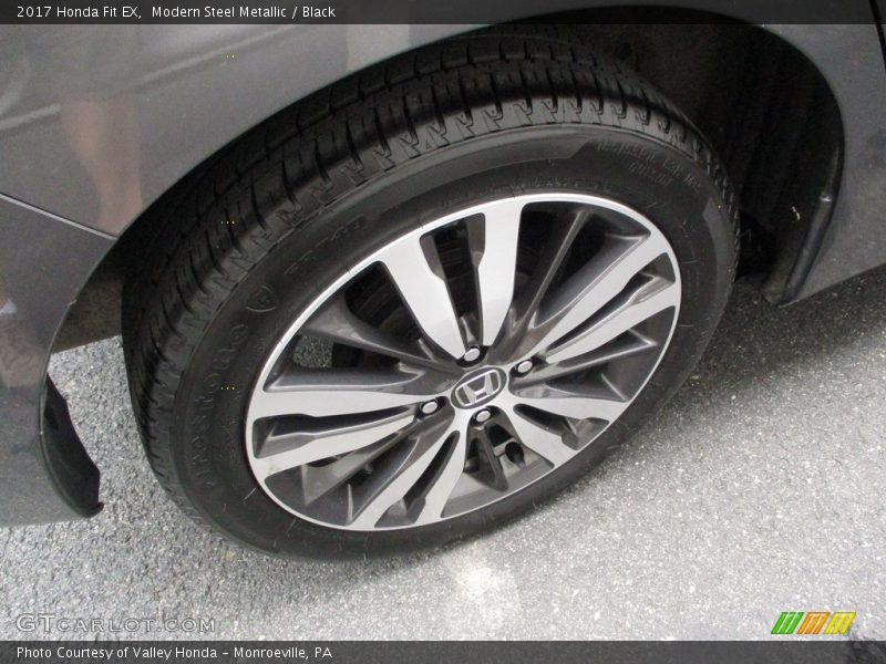Modern Steel Metallic / Black 2017 Honda Fit EX
