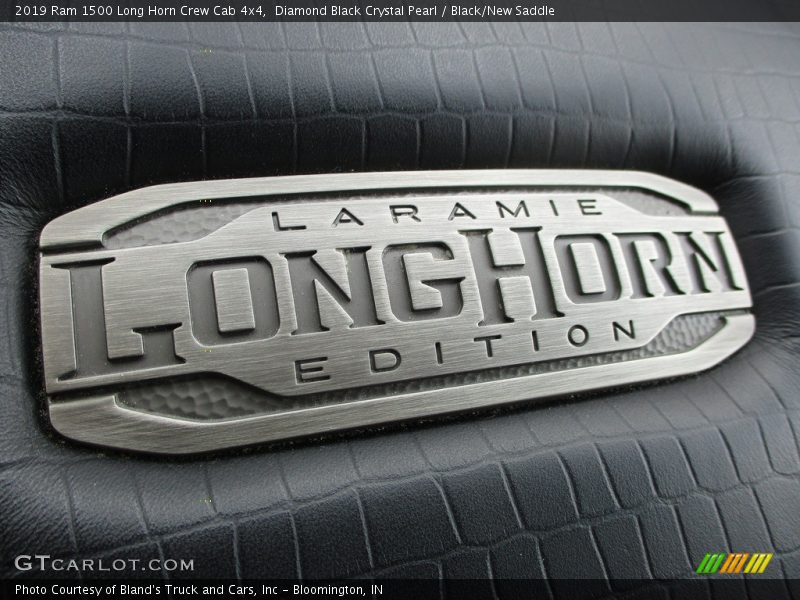 Diamond Black Crystal Pearl / Black/New Saddle 2019 Ram 1500 Long Horn Crew Cab 4x4