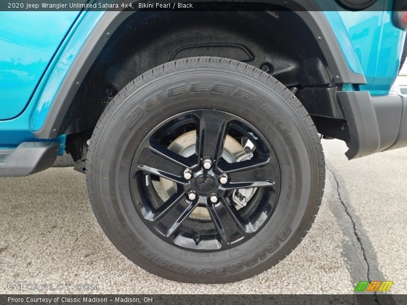 Bikini Pearl / Black 2020 Jeep Wrangler Unlimited Sahara 4x4