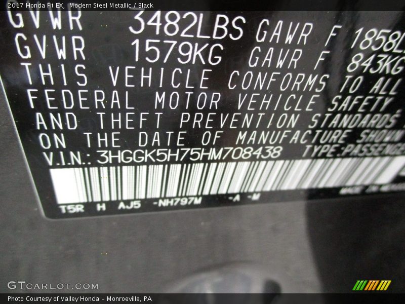 Modern Steel Metallic / Black 2017 Honda Fit EX