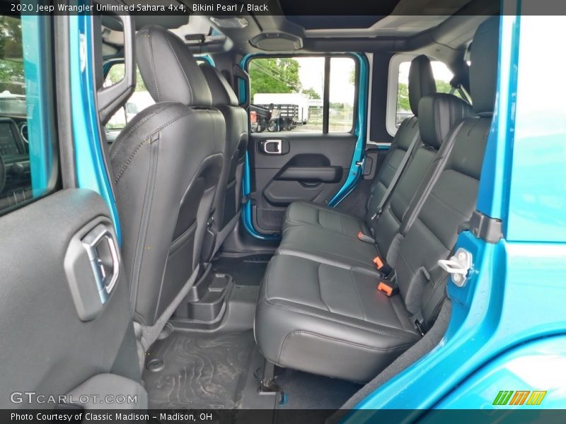 Bikini Pearl / Black 2020 Jeep Wrangler Unlimited Sahara 4x4