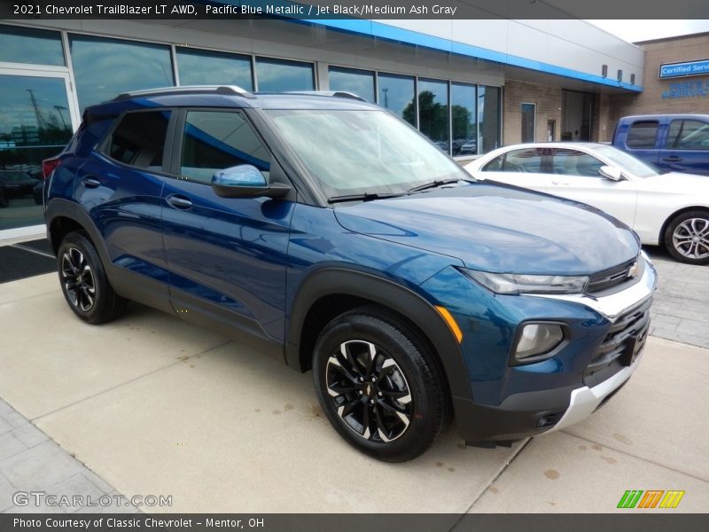 Front 3/4 View of 2021 TrailBlazer LT AWD