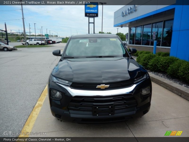 Mosaic Black Metallic / Jet Black 2021 Chevrolet TrailBlazer LS