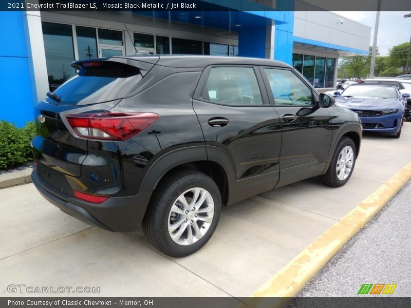 Mosaic Black Metallic / Jet Black 2021 Chevrolet TrailBlazer LS