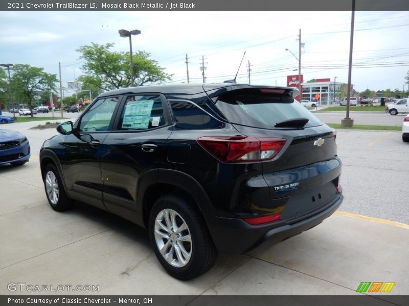 Mosaic Black Metallic / Jet Black 2021 Chevrolet TrailBlazer LS