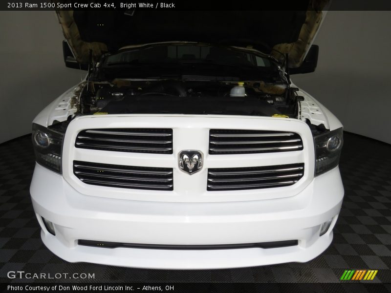 Bright White / Black 2013 Ram 1500 Sport Crew Cab 4x4