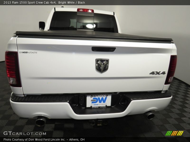 Bright White / Black 2013 Ram 1500 Sport Crew Cab 4x4