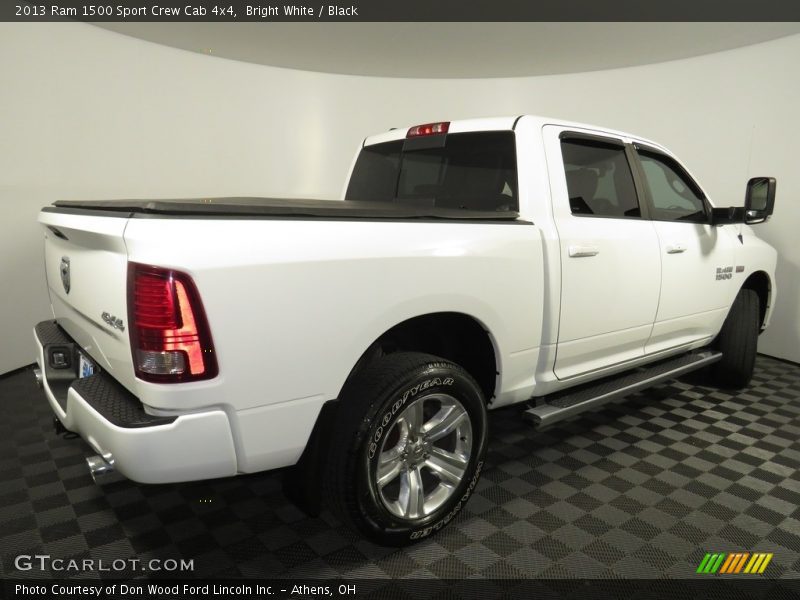 Bright White / Black 2013 Ram 1500 Sport Crew Cab 4x4