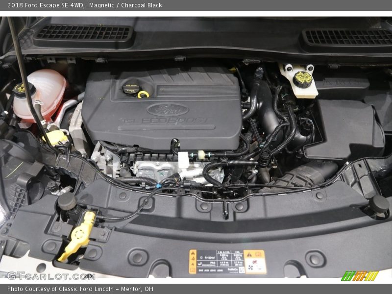 Magnetic / Charcoal Black 2018 Ford Escape SE 4WD