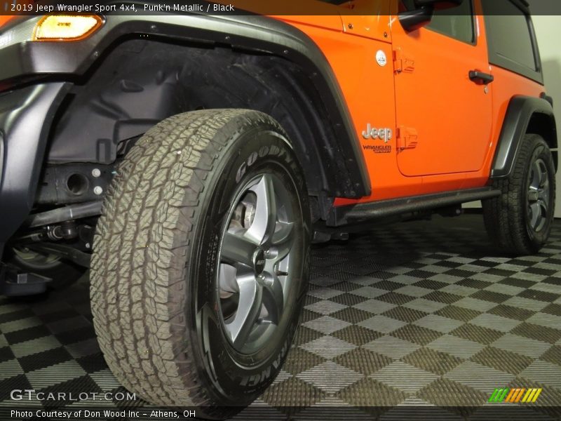 Punk'n Metallic / Black 2019 Jeep Wrangler Sport 4x4