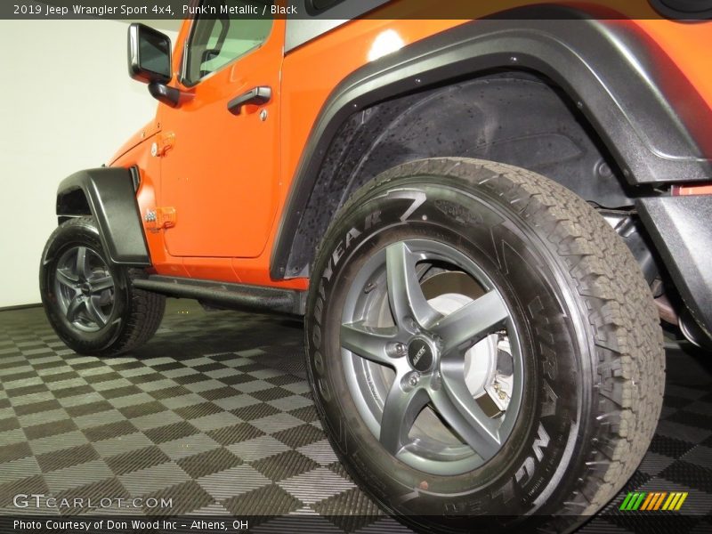 Punk'n Metallic / Black 2019 Jeep Wrangler Sport 4x4