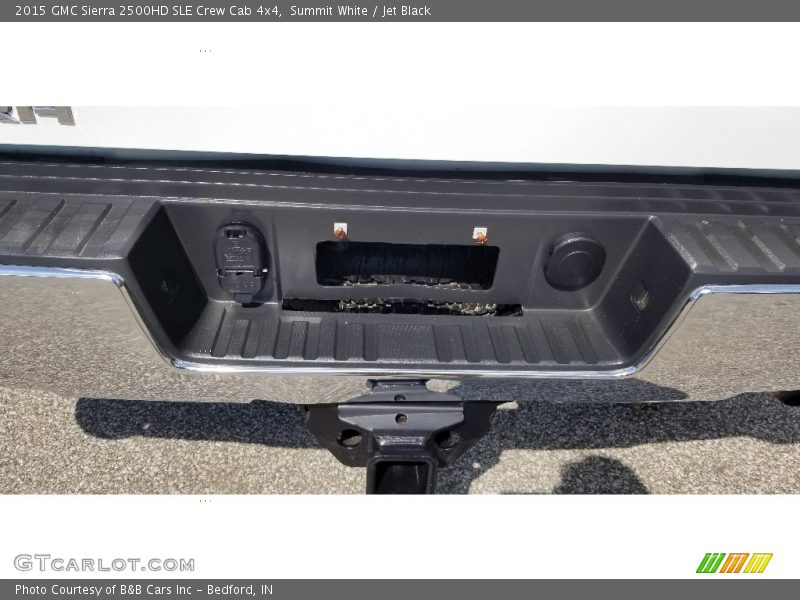 Summit White / Jet Black 2015 GMC Sierra 2500HD SLE Crew Cab 4x4