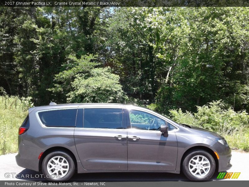 Granite Crystal Metallic / Black/Alloy 2017 Chrysler Pacifica LX