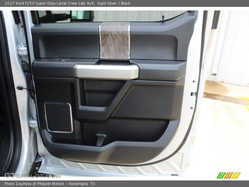 Ingot Silver / Black 2017 Ford F250 Super Duty Lariat Crew Cab 4x4