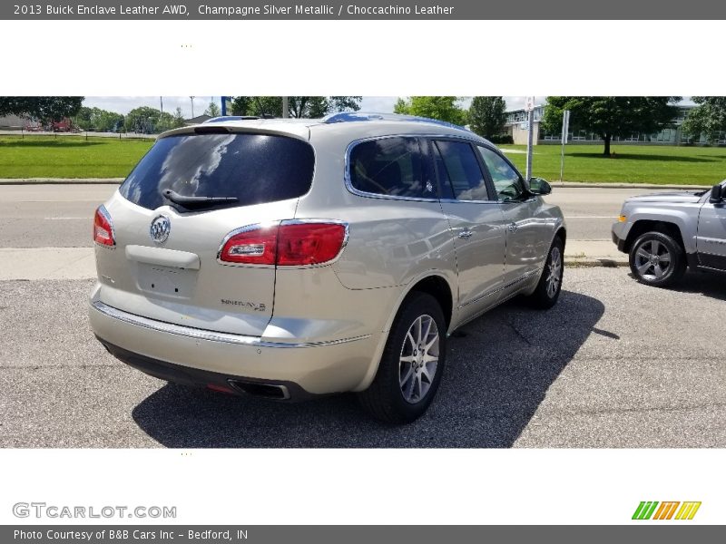 Champagne Silver Metallic / Choccachino Leather 2013 Buick Enclave Leather AWD