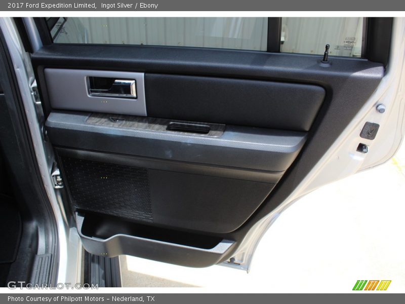 Ingot Silver / Ebony 2017 Ford Expedition Limited