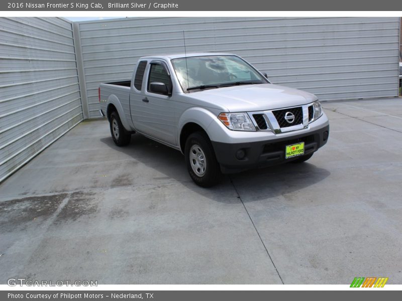 Brilliant Silver / Graphite 2016 Nissan Frontier S King Cab